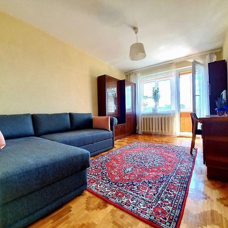 Clean And Spacious 2 Bedroom Apartment In Вильнюс Экстерьер фото